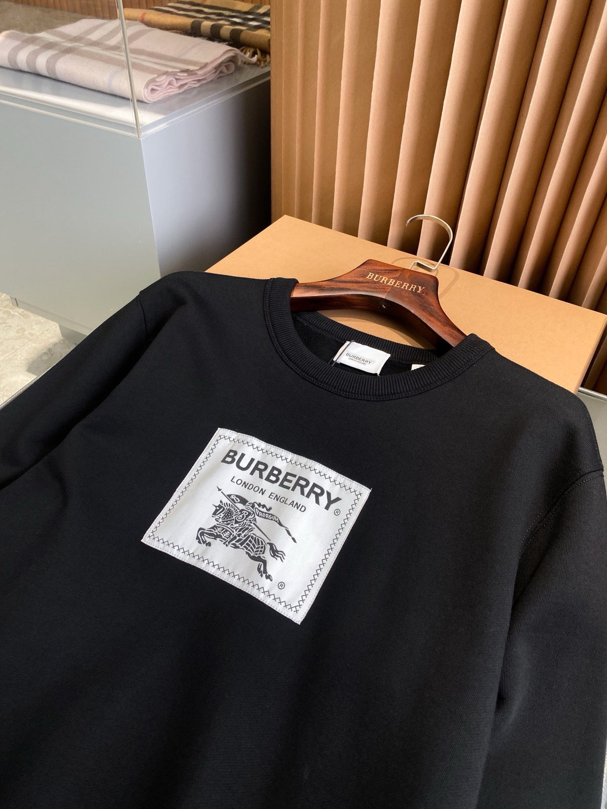 Black Cotton Plain Crewneck - Men's