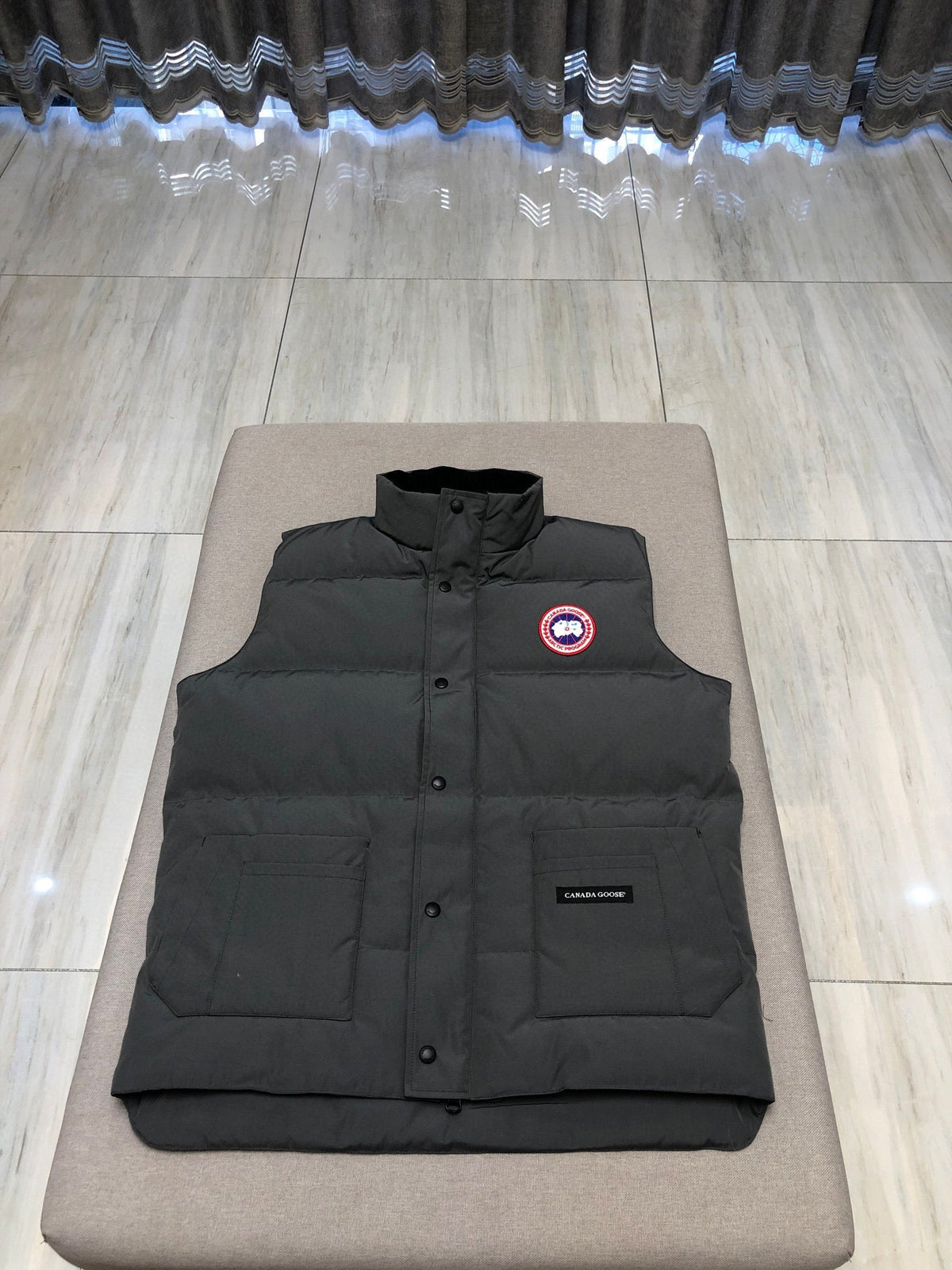 Black Nylon Arm Patch Gilet - Men's