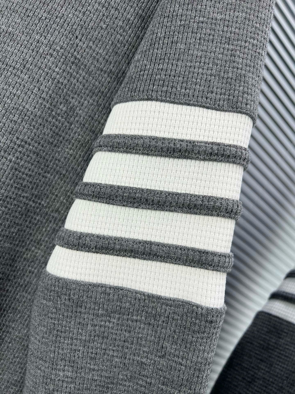 4-Bar Crewneck Grey Loopback - Men's