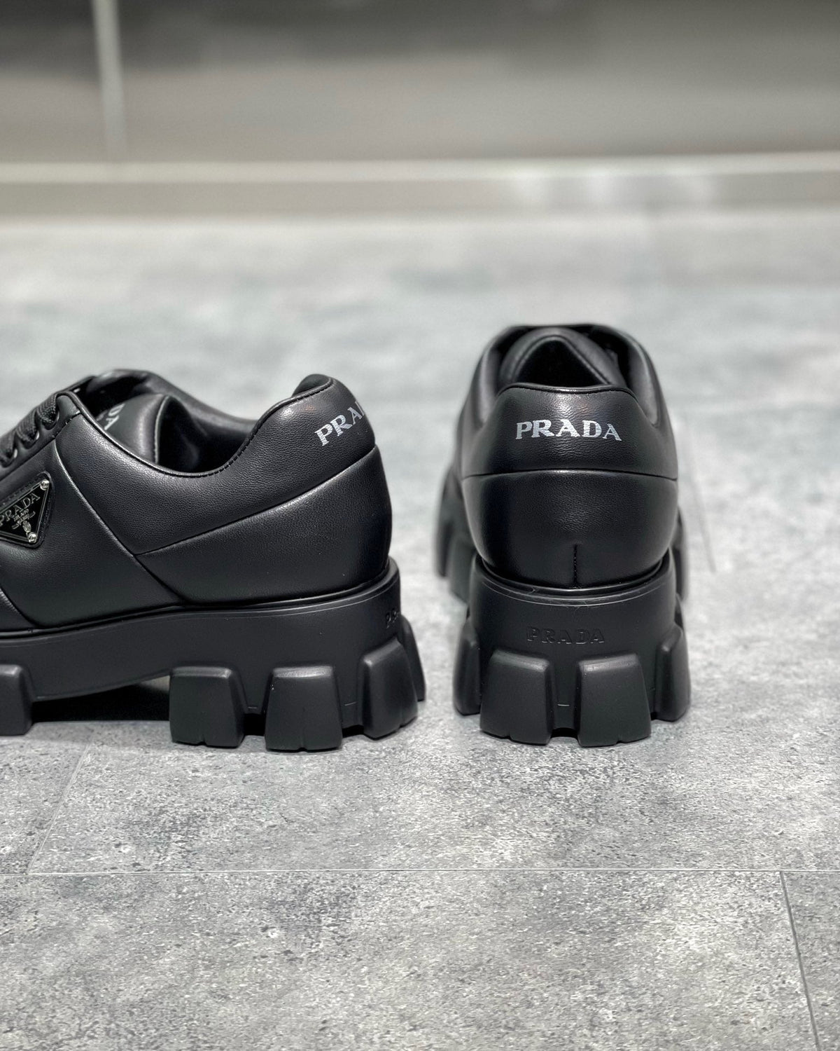 Black Leather Lug-Sole Chunky - Men's