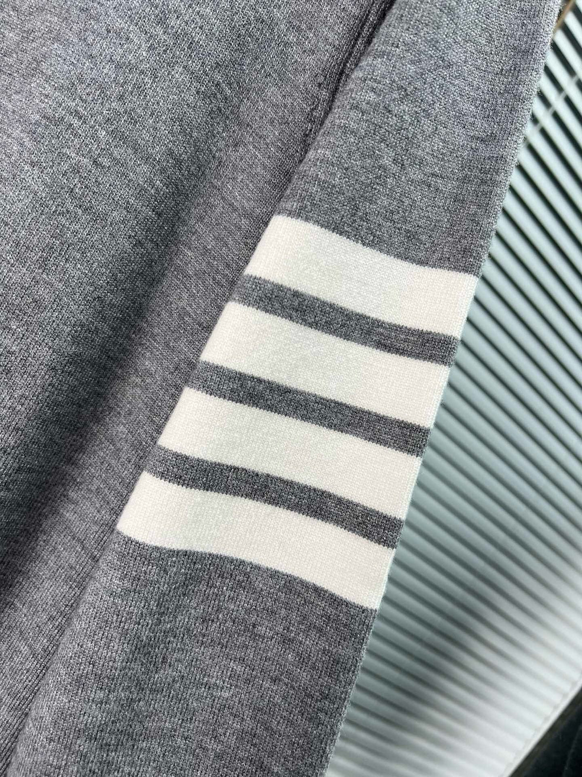 4-Bar Crewneck Cream Sweater - Men's
