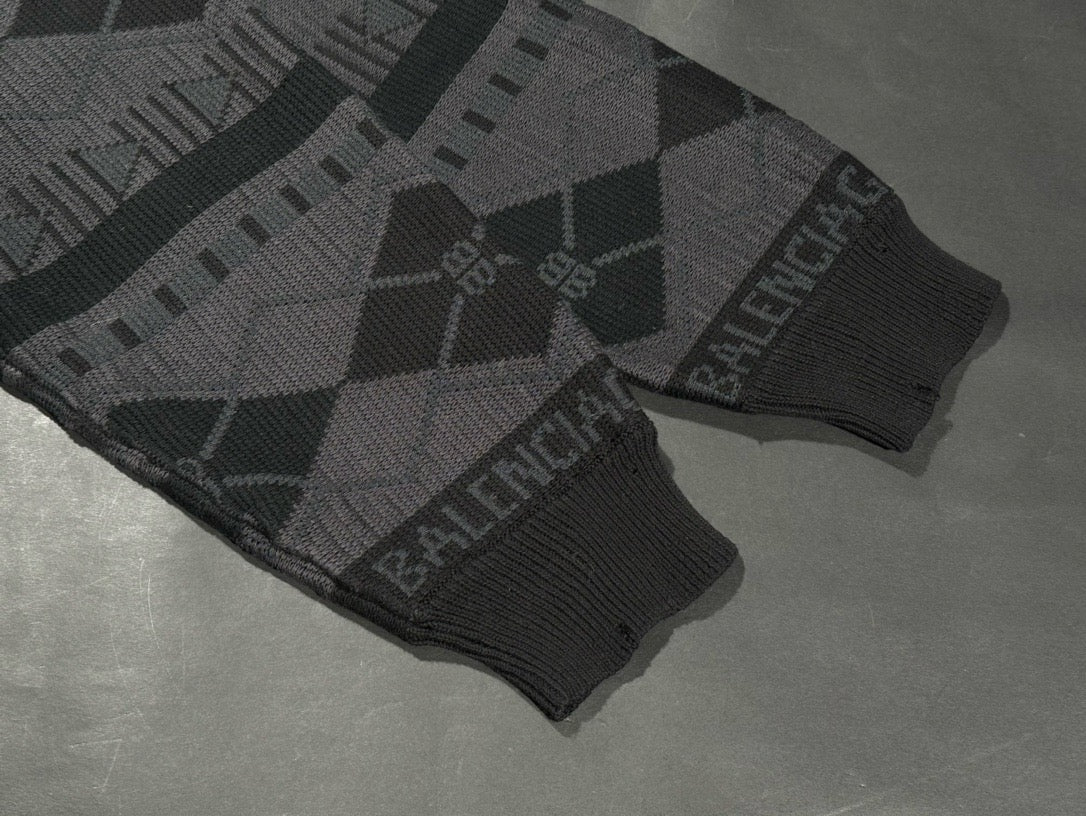 Grey Jacquard Geometric Crewneck - Men's