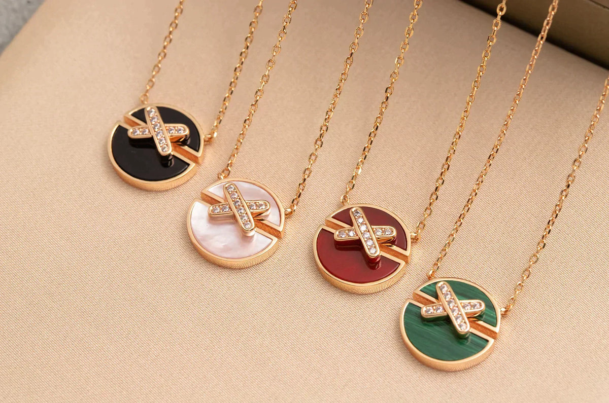 Jeux De Rose Gold Diamond Necklace – LUX VERSE Luxury Designer Fashion Outlet