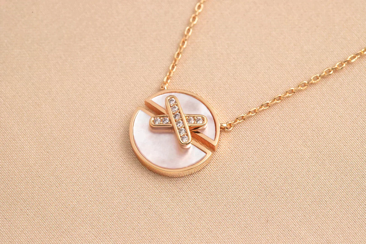Jeux De Rose Gold Diamond Necklace – LUX VERSE Luxury Designer Fashion Outlet