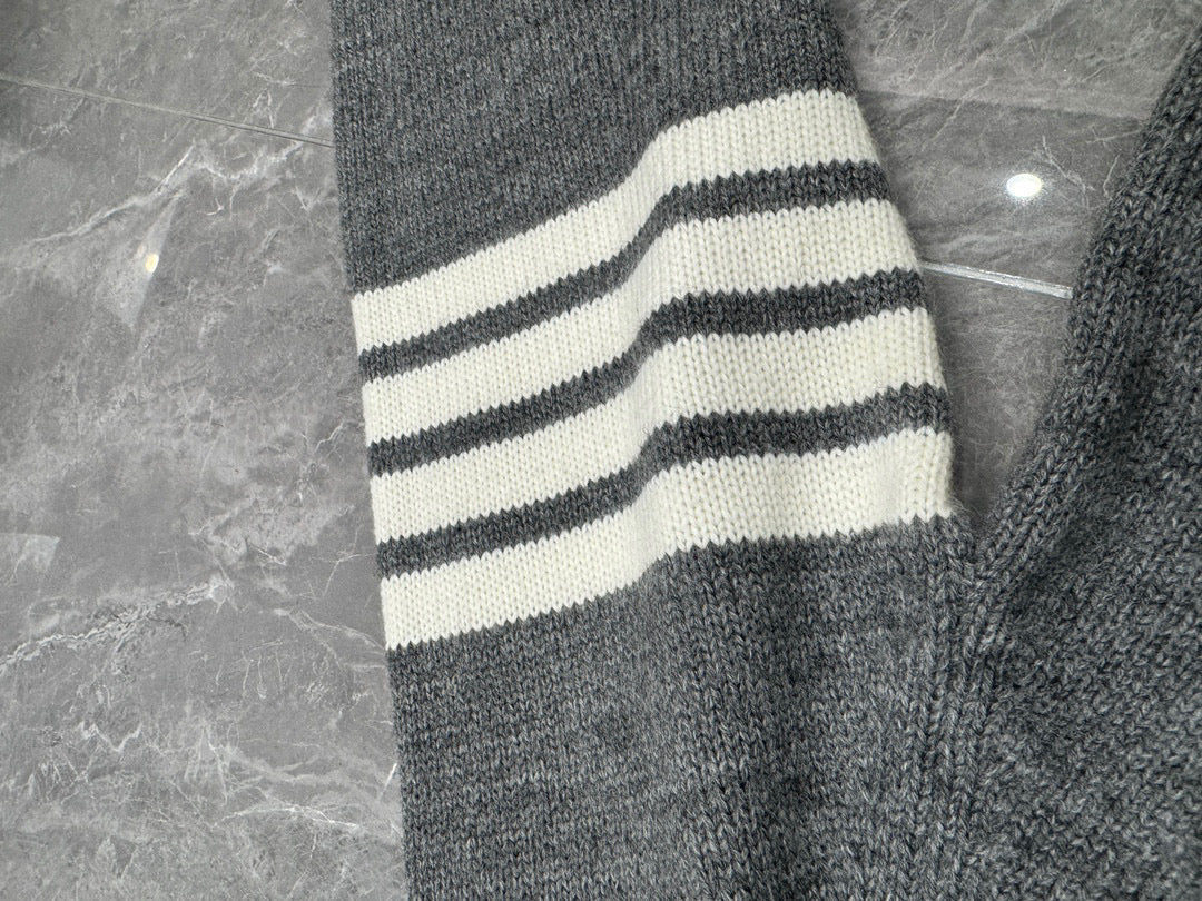 4-Bar Crewneck Navy Sweater - Men's