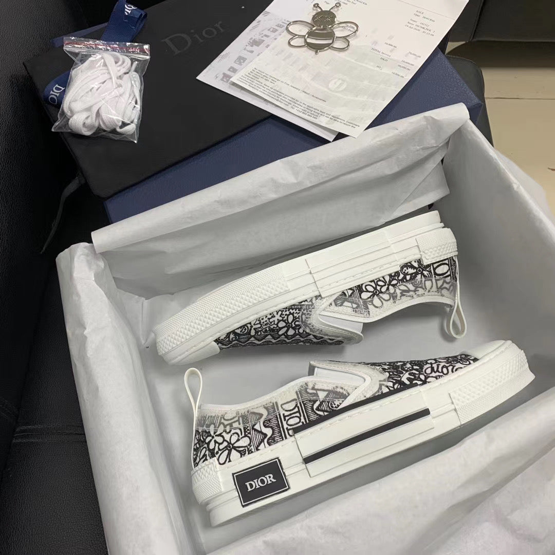 B23 High-Top Print Sneakers