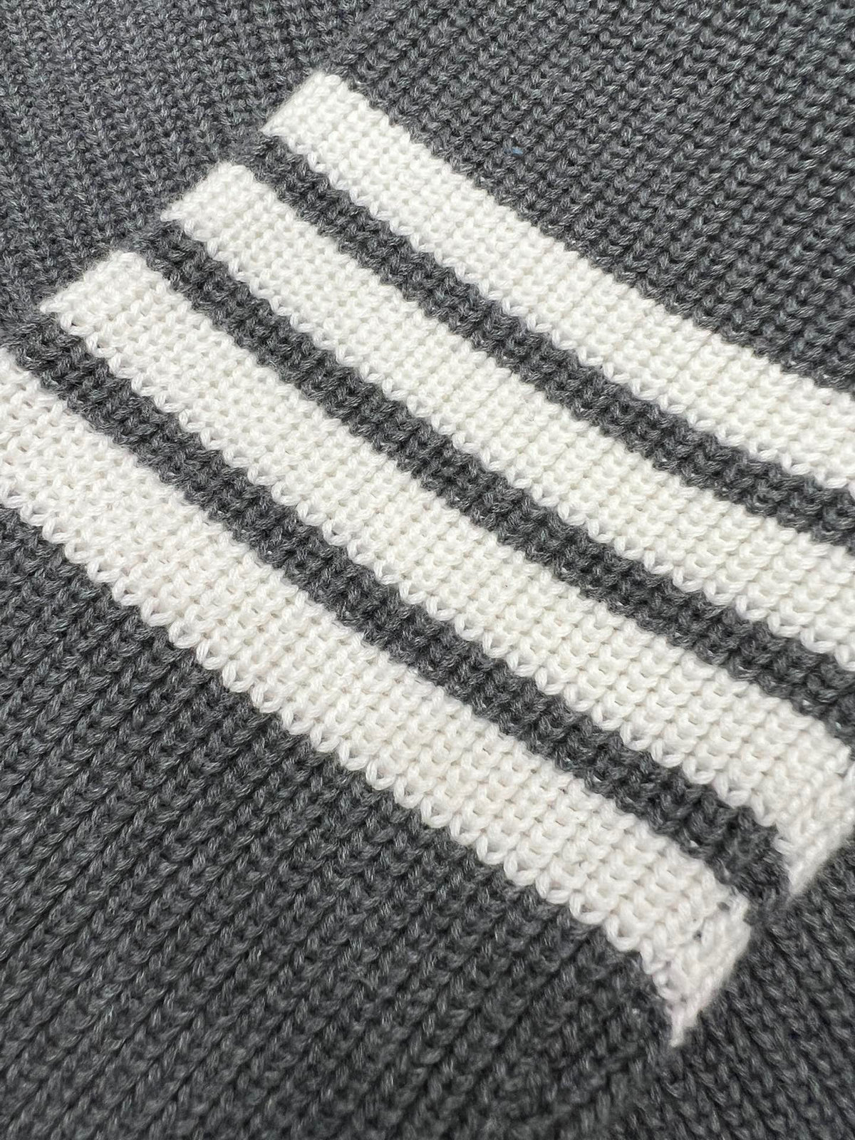4-Bar Knit Zip Grey Sweater - Men's
