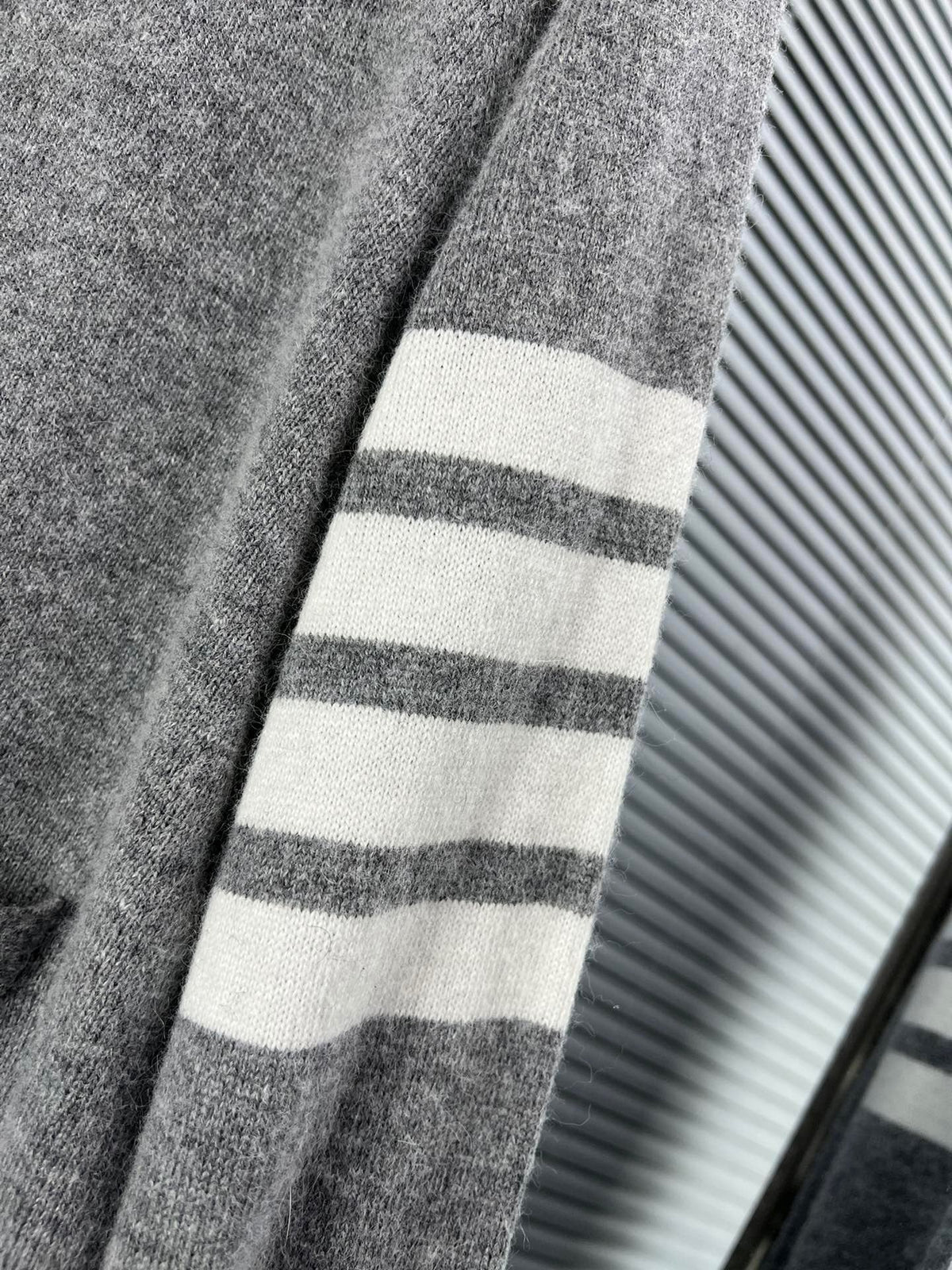 4-Bar Cardigan Navy - Men's
