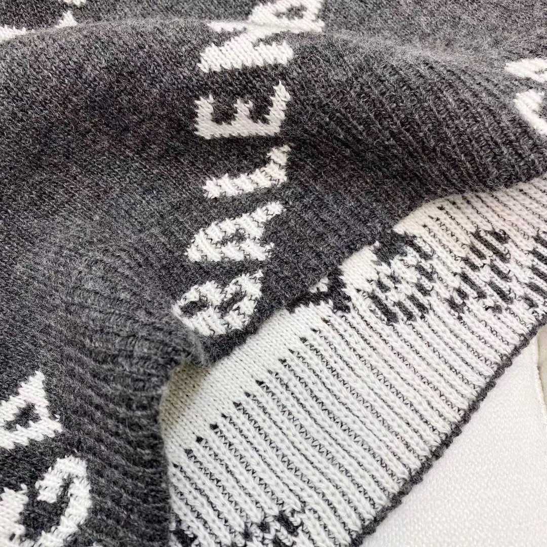 Black Jacquard Text Print Crewneck - Men's