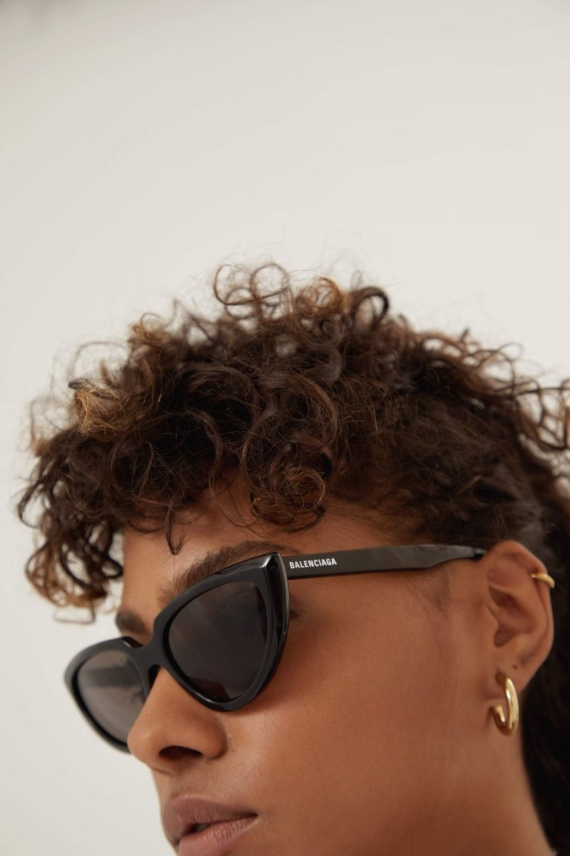 Angular black cat-eye sunglasses – tip Cat 2.0 shape – LUX VERSE Luxury Designer Fashion Outlet