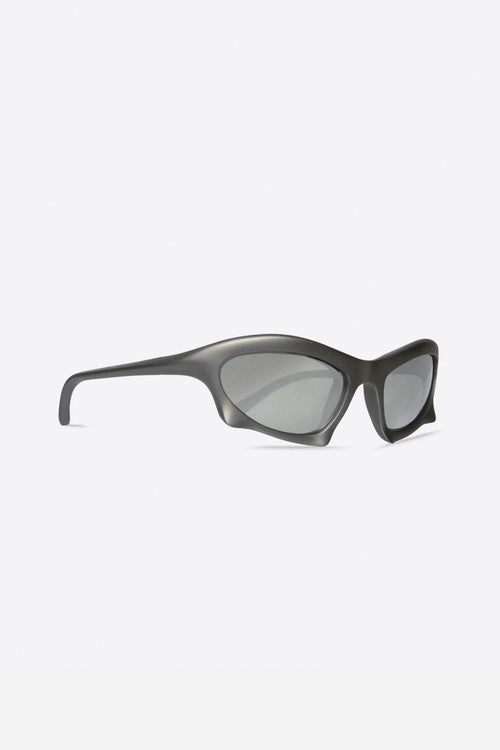 Bat BB0229S-002 sunglasses in silver – mirror silver lenses are from the look 22 and 56 of the’s Summer – LUX VERSE Luxury Designer Fashion Outlet