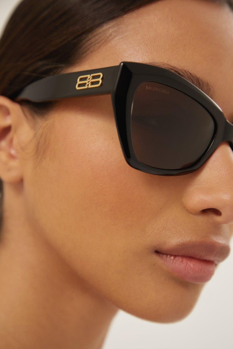 Black oversize cat-eye sunglasses with BB logo – the execution is enriched by a peculiar tumbling finishing – LUX VERSE Luxury Designer Fashion Outlet