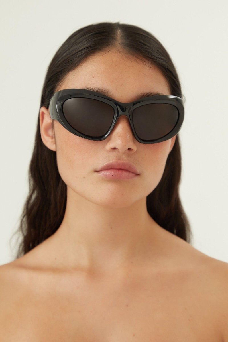 Bold wrap around black sunglasses – Swift black wrap around shades – LUX VERSE Luxury Designer Fashion Outlet