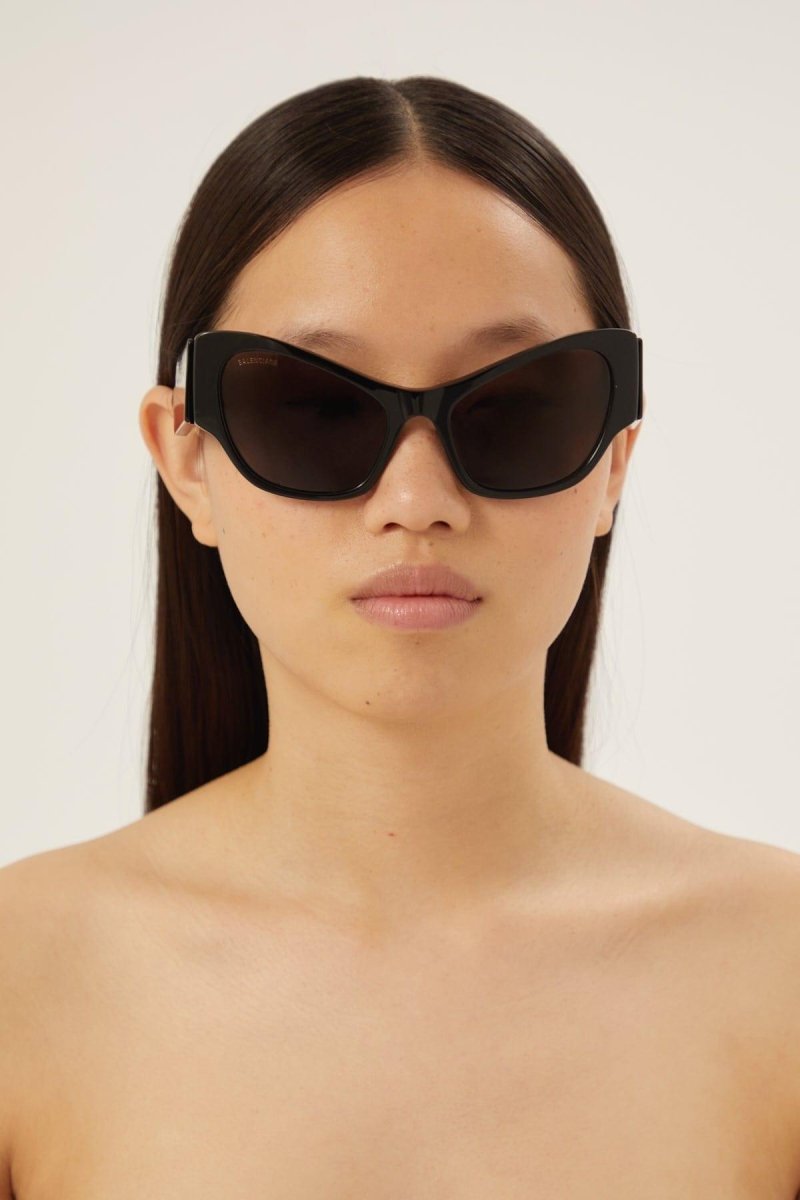 MAX butterfly sunglasses in black – max butterfly Sunglasses in black Eastman Acetate Renew, an acetate alternative – LUX VERSE Luxury Designer Fashion Outlet