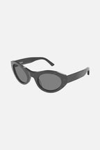 Oval femenine black sunglasses – easy-to-wear cat-eye shape with rounded volumes – LUX VERSE Luxury Designer Fashion Outlet