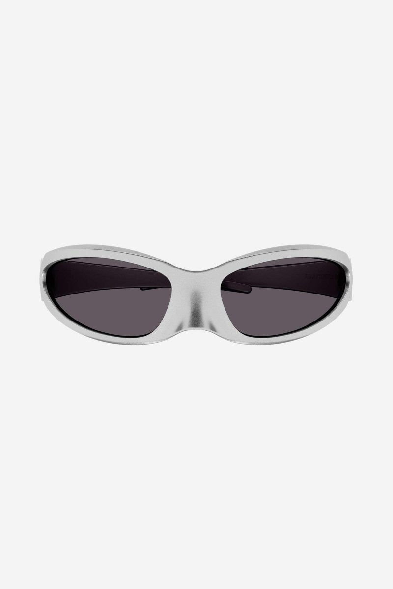 Skin Cat sunglasses in silver – a brand statement in terms of silhouette and fashion realism – LUX VERSE Luxury Designer Fashion Outlet