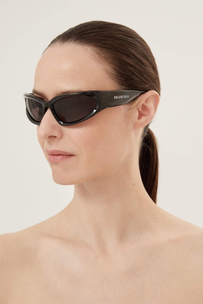 Swift BB0157s-001 black wrap around sunglasses – Swift black wrap around shades – LUX VERSE Luxury Designer Fashion Outlet