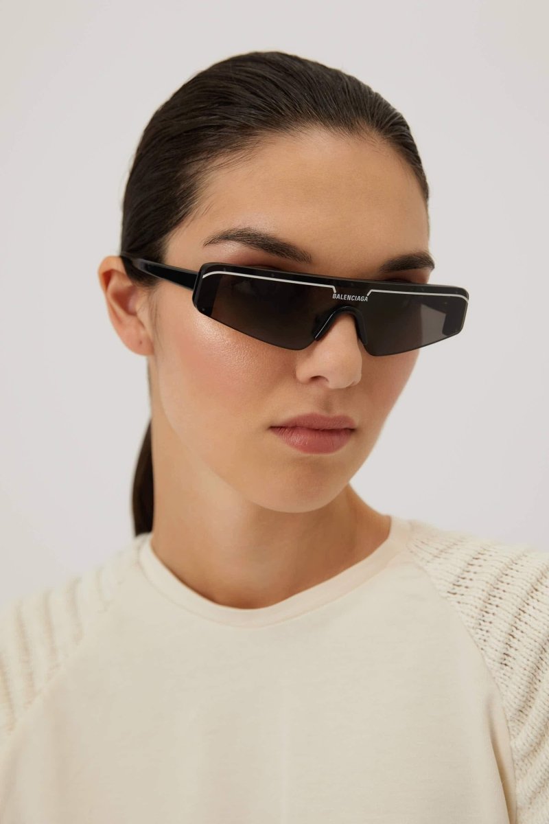 Unisex flat mask with brand logo sunglasses – black frames and tone-on-tone on colored frames Lasered logo also on – LUX VERSE Luxury Designer Fashion Outlet