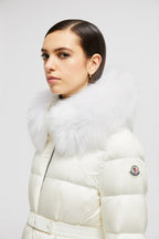 Boed Short Down Jacket – crafted from longue saison, the hooded puffer jacket is finished with a luxurious – LUX VERSE Luxury Designer Fashion Outlet