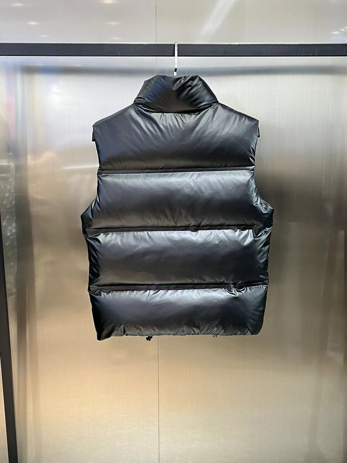 Black Nylon Contrast Tab Gilet - Men's