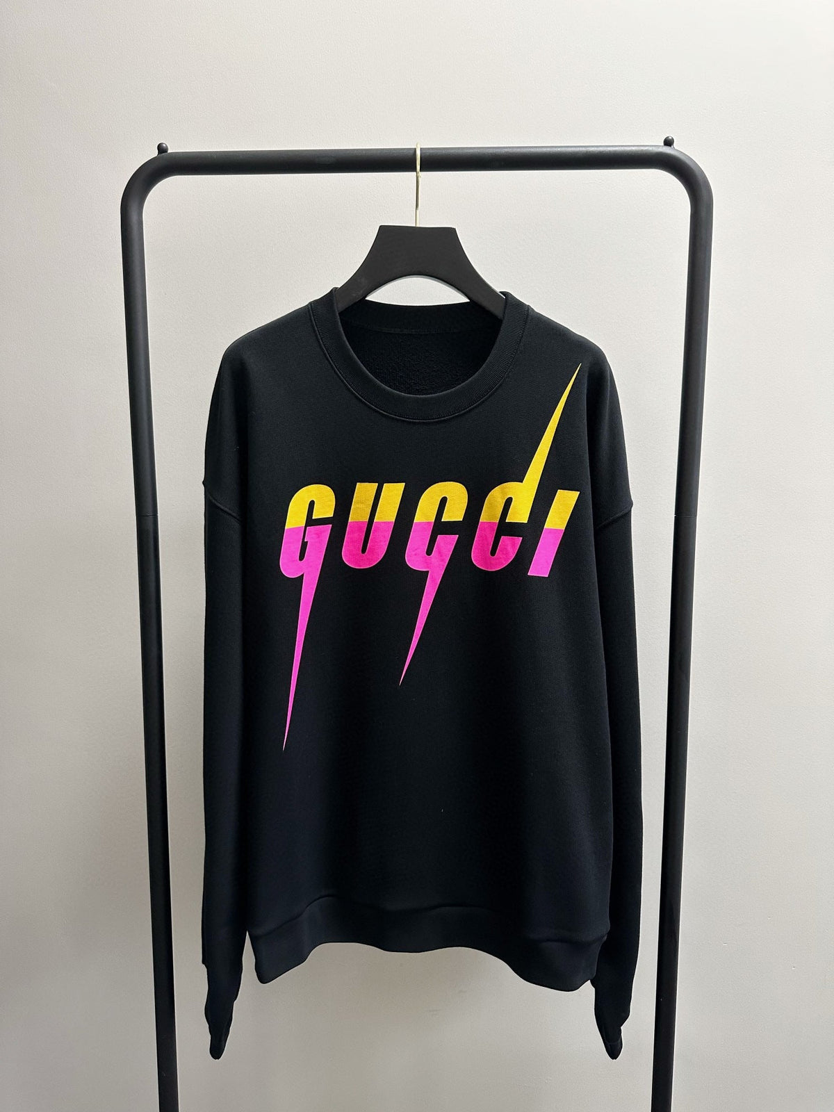 Black Cotton Graphic Crewneck - Men's