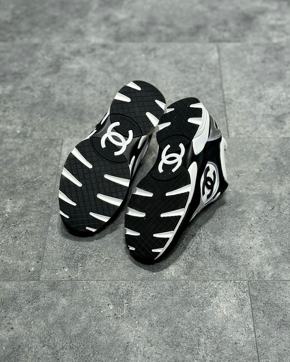 White Mesh Colourblock Chunky - Women's