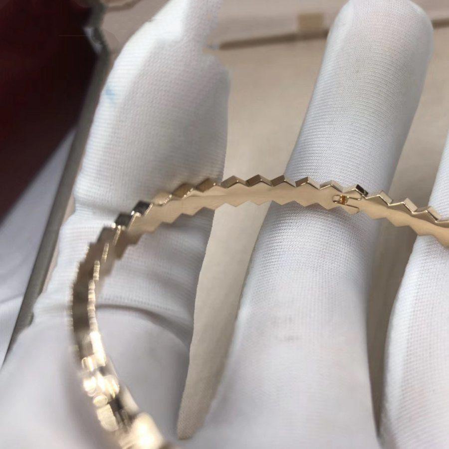 Bee Love Gold Bracelet – LUX VERSE Luxury Designer Fashion Outlet