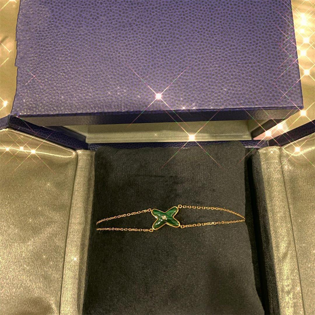 Jeux Bracelet Malachite Rose Gold 1 Diamond – LUX VERSE Luxury Designer Fashion Outlet