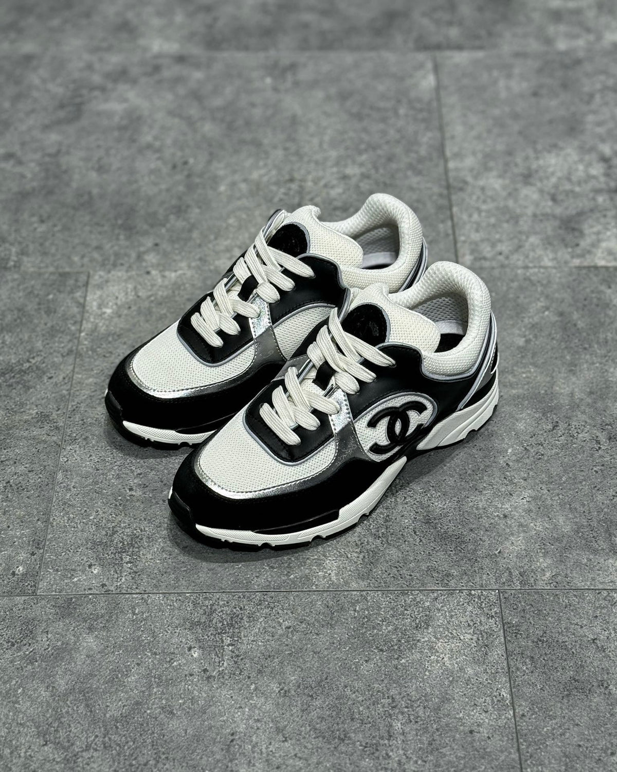 White Mesh Colourblock Chunky - Women's