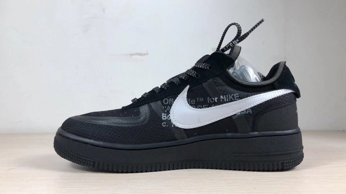 Black Leather Contrast Swoosh Low-Top - Men's