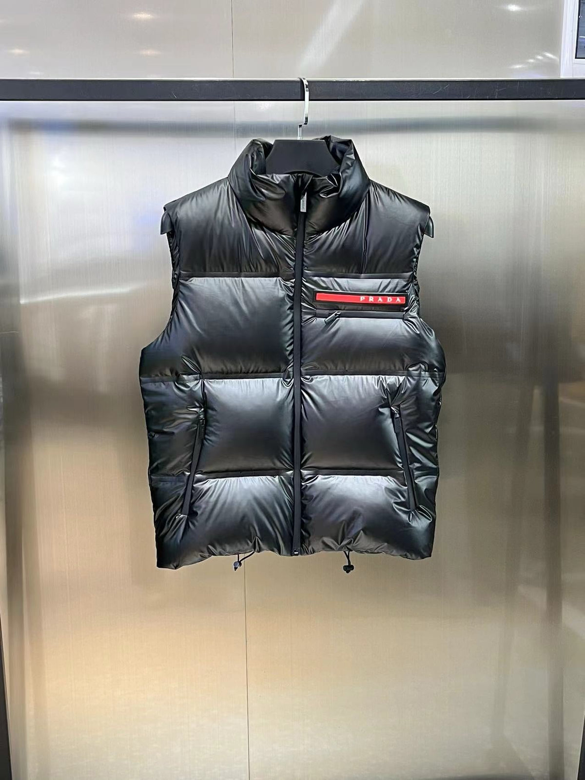 Black Nylon Contrast Tab Gilet - Men's
