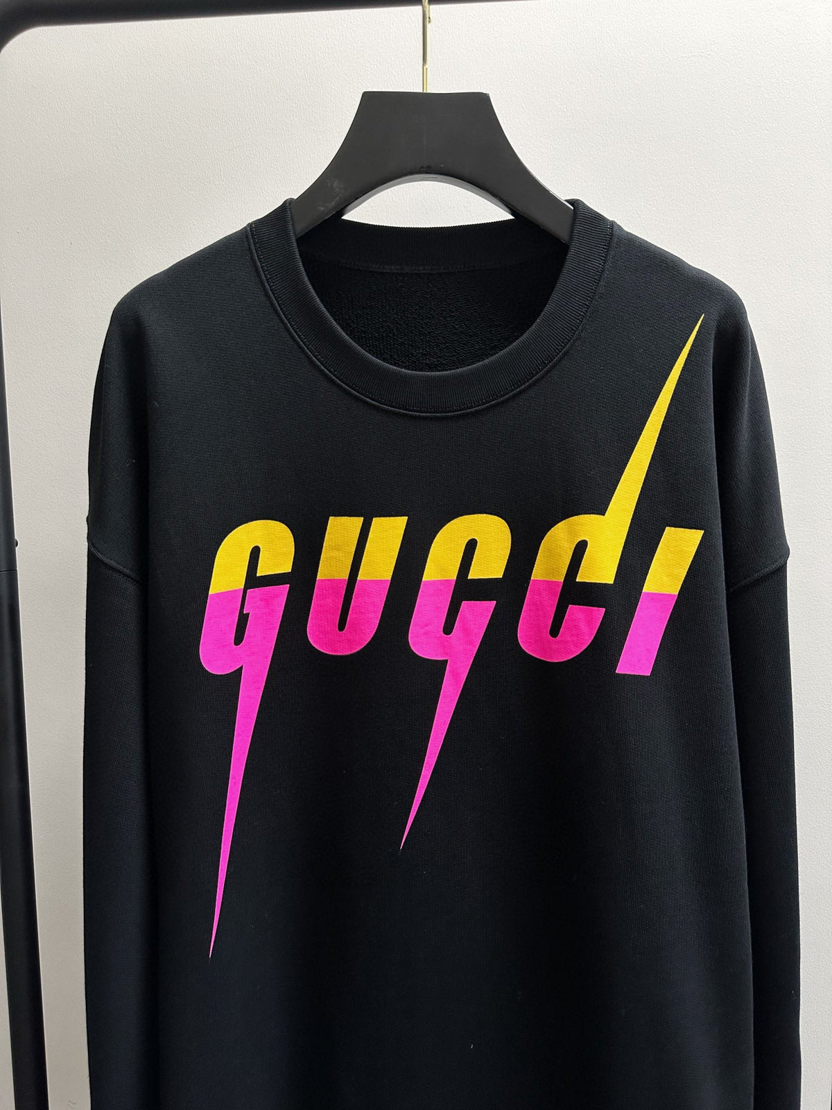 Black Cotton Graphic Crewneck - Men's