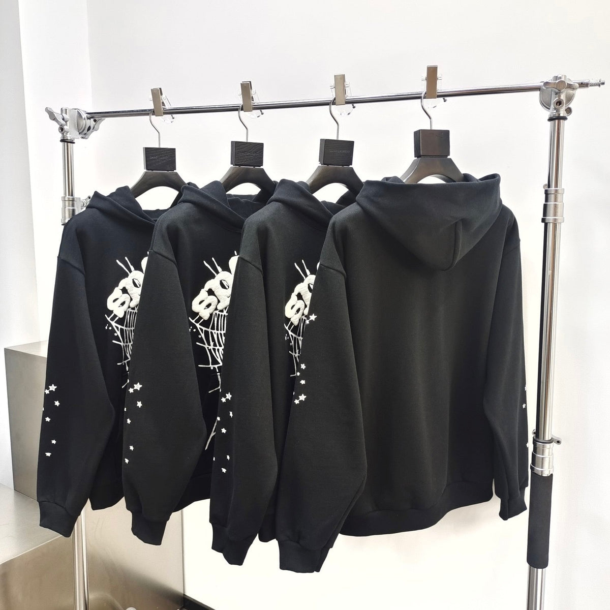 Black Cotton Web Graphic Pullover - Men's