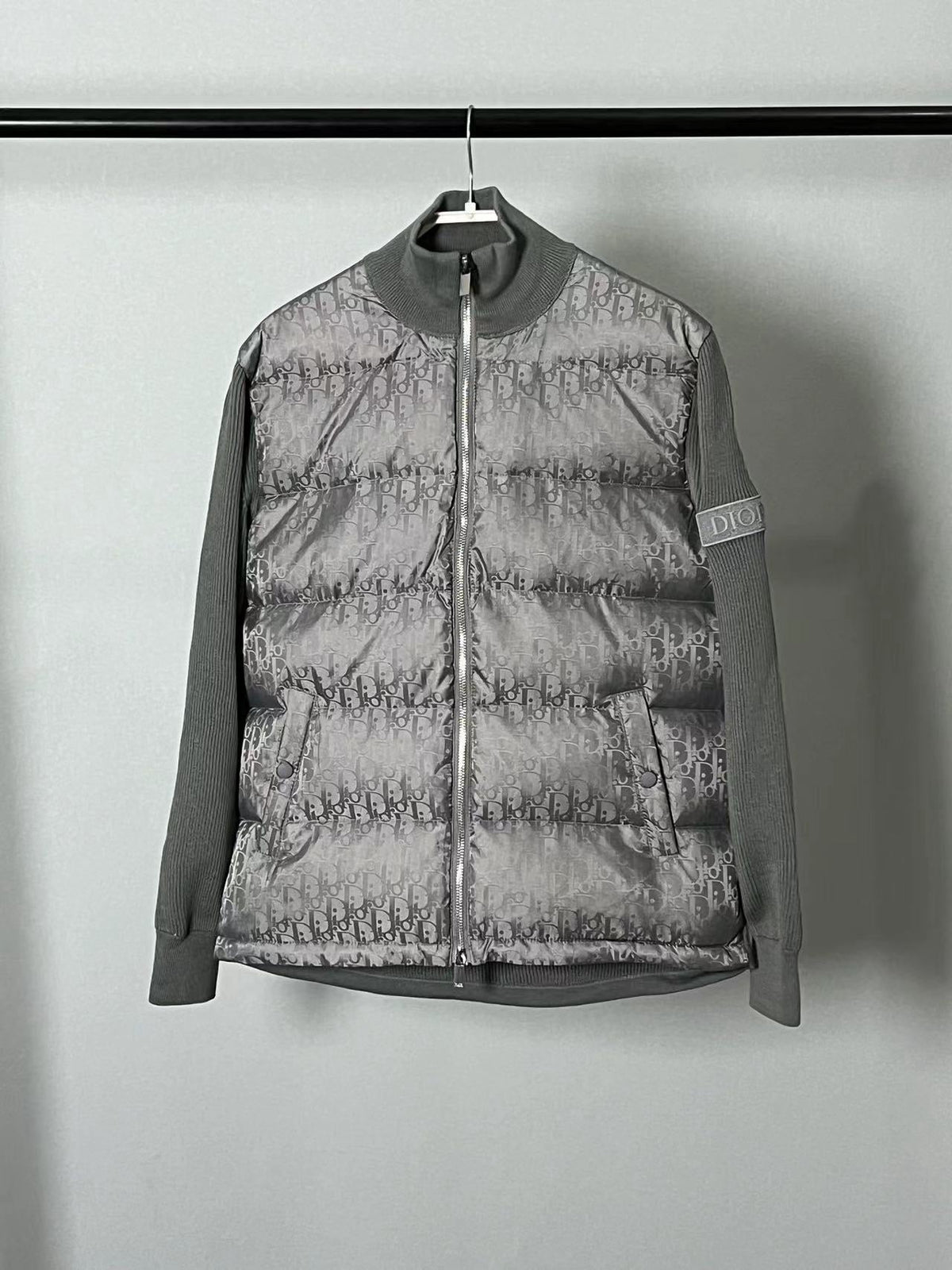 Navy Nylon Knit Sleeve Quilted - Men's