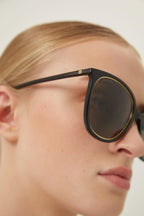 Black cat-eye sunglasses with chain – light and easy-to-wear cat-eye shape in full acetate with the GG interlocking logo – LUX VERSE Luxury Designer Fashion Outlet