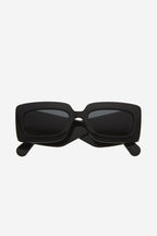 Black sunglasses with matalasse temple – in the temple with an XL temple and GG interlocking logo – LUX VERSE Luxury Designer Fashion Outlet
