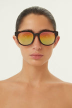 Havana sporty sunglasses – sporty and vintage inspired this squared style is made in full plastic with – LUX VERSE Luxury Designer Fashion Outlet