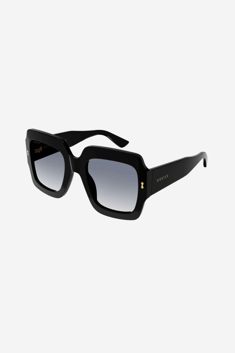 Oversized squared sustainable black sunglasses – as part of ´s ongoing commitment to environmental sustainability, the House has – LUX VERSE Luxury Designer Fashion Outlet