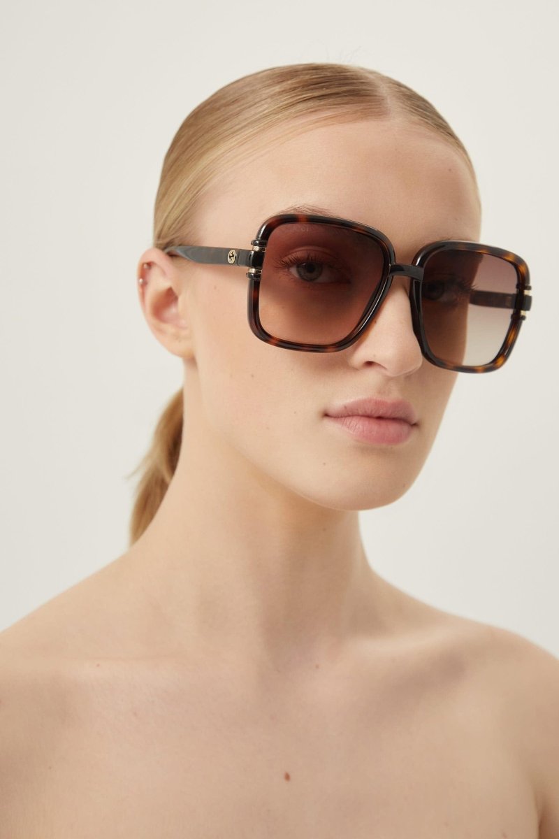 Square shape havana sunglasses – this square shape is characterized by the GG interlocking logo on both temples – LUX VERSE Luxury Designer Fashion Outlet