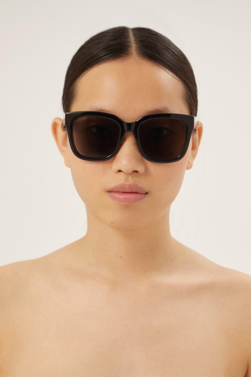 Squared black acetate sunglasses – gG logo on temples – LUX VERSE Luxury Designer Fashion Outlet
