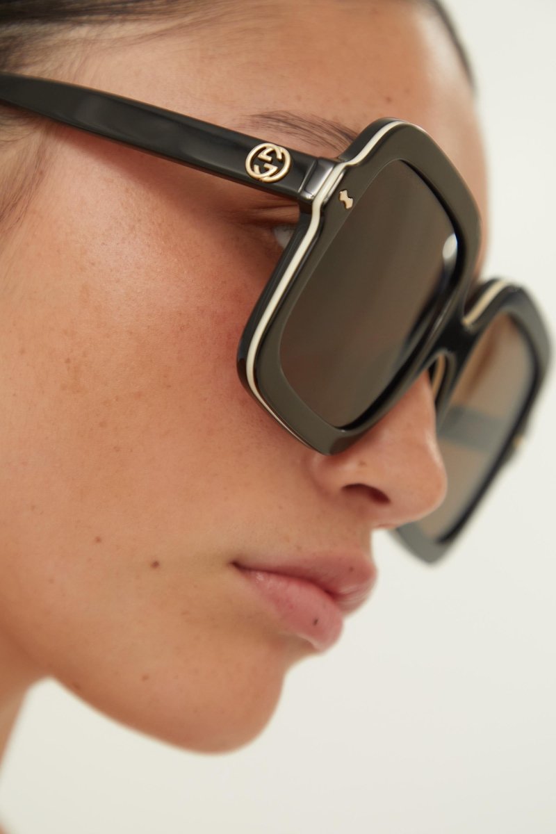 Squared oversize black sunglasses – this oversize square style has an enamel detail that emphasizes the shape, the GG – LUX VERSE Luxury Designer Fashion Outlet