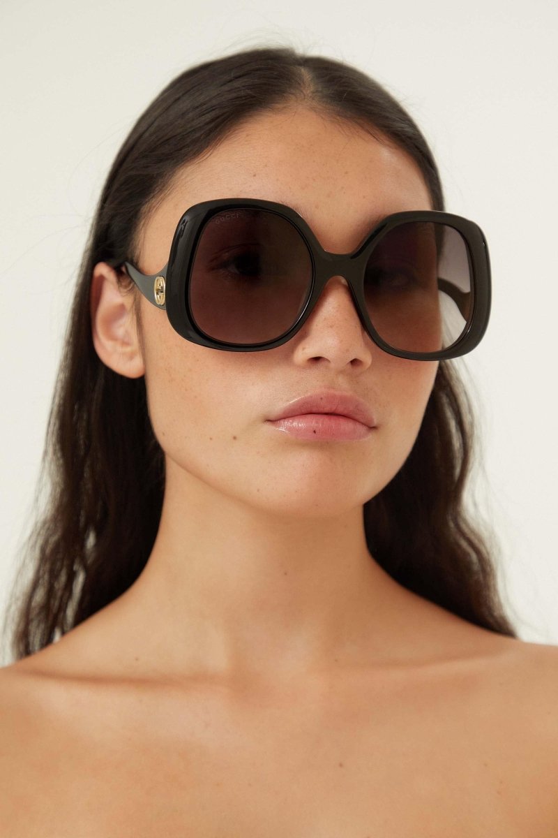 Vintage look black sunglasses – waves of colour, nuances and shapes bring back an eclectic vintage look – LUX VERSE Luxury Designer Fashion Outlet
