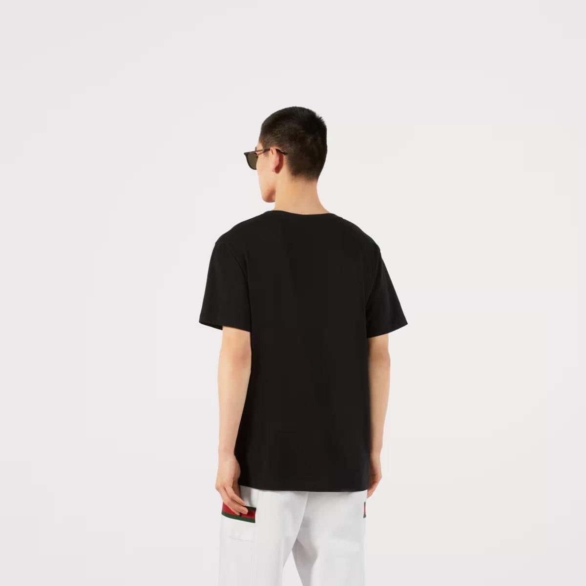 Oversize T-shirt with Interlocking G – streetwear continues to be a defining feature of's collections and is often – LUX VERSE Luxury Designer Fashion Outlet