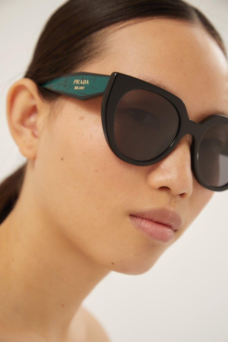 Cat-eye black sunglasses Heritage – cinzma styles to square Monochrome symbol frames – LUX VERSE Luxury Designer Fashion Outlet