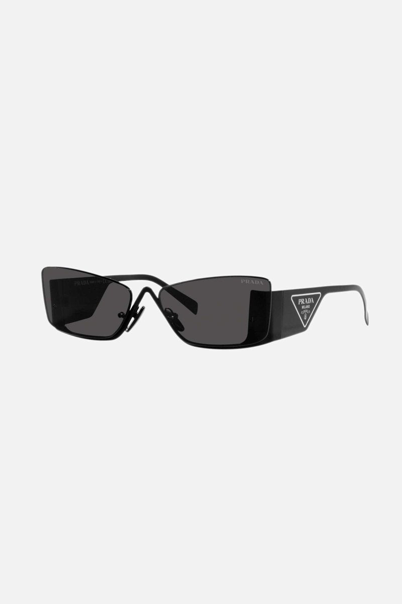 Flat top black sunglasses women Catwalk – sunglasses for women include a wide range of silhouettes and colors – LUX VERSE Luxury Designer Fashion Outlet
