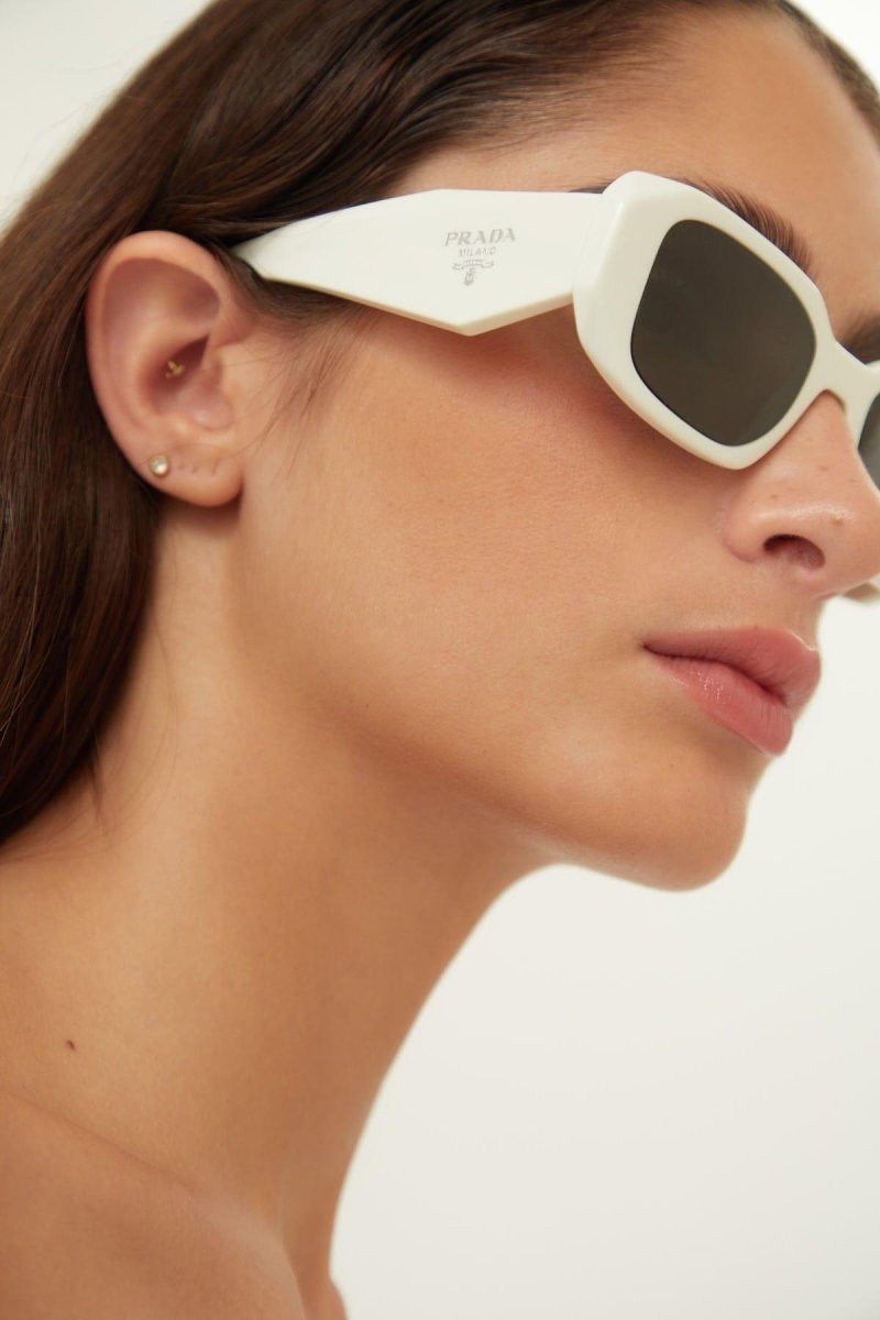 Symbol white oval sunglasses – cinŽma styles to square Monochrome symbol frames – LUX VERSE Luxury Designer Fashion Outlet