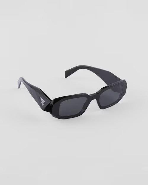 Symbole sunglasses. – the three-dimensional design of the temples is decorated with an iconographic – LUX VERSE Luxury Designer Fashion Outlet