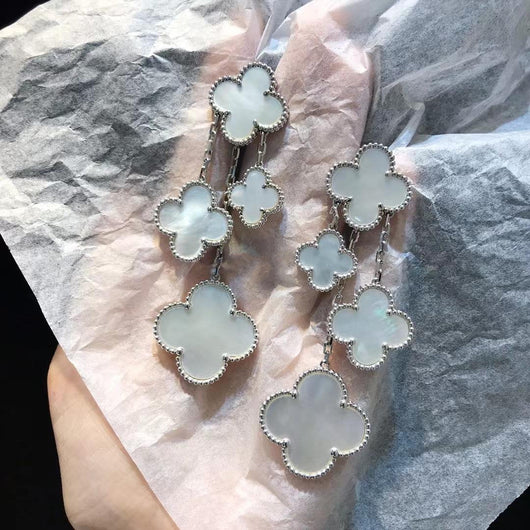 CLOVER  4 MOTIFS WHITE MOP EARRINGS  SILVER