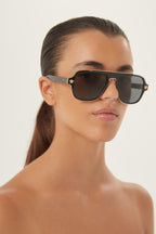 Caravan sunglasses with gold details – is distinguished by its strength of character, innovative use of new, – LUX VERSE Luxury Designer Fashion Outlet