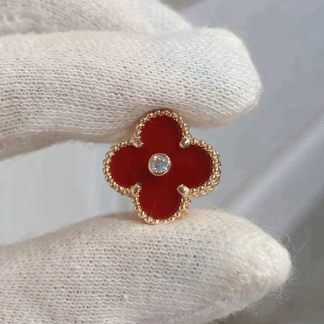 CLOVER MEDIUM 1 MOTIFS CARNELIAN DIAMOND EARRINGS